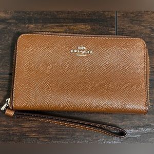 Coach Wristlet Wallet